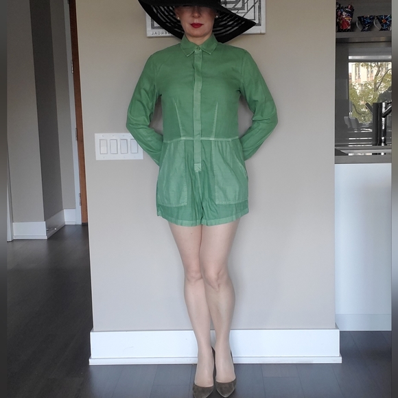 ๐ 2X HOST PICK ๐ BillaBong Gigi Twill Romper - Picture 3 of 16